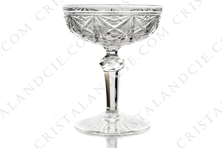 Coupe à Champagne forme 9056 par Baccarat