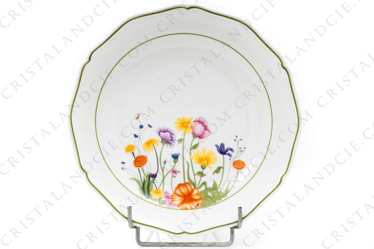 Plat rond creux en porcelaine de Limoges de la maison Raynaud pour Denby modèle English Garden orné de fleurs polychromes et d insectes