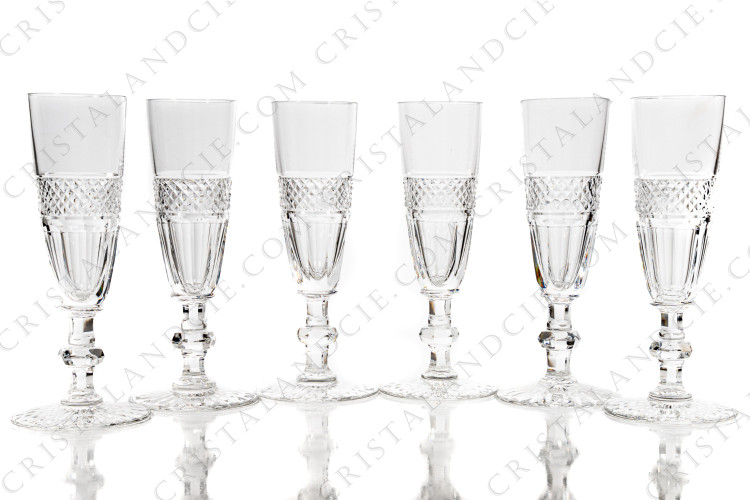 Six Champagne flutes Trianon by Saint-Louis