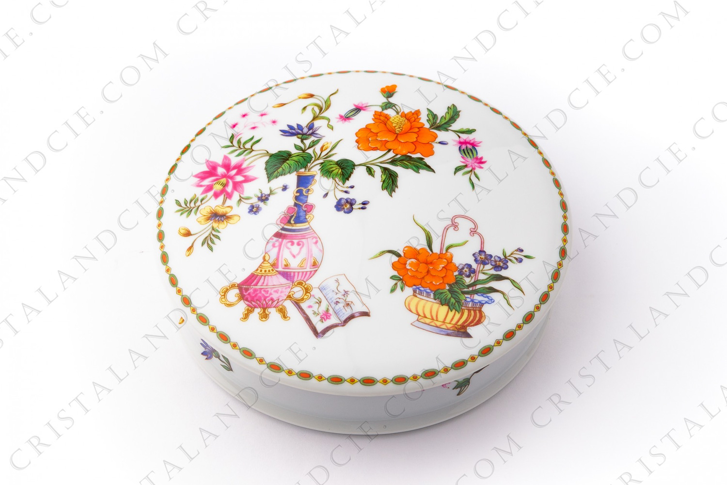 Box in Limoges china by Raynaud decorated with polychromes bouquets of flowers photo-1