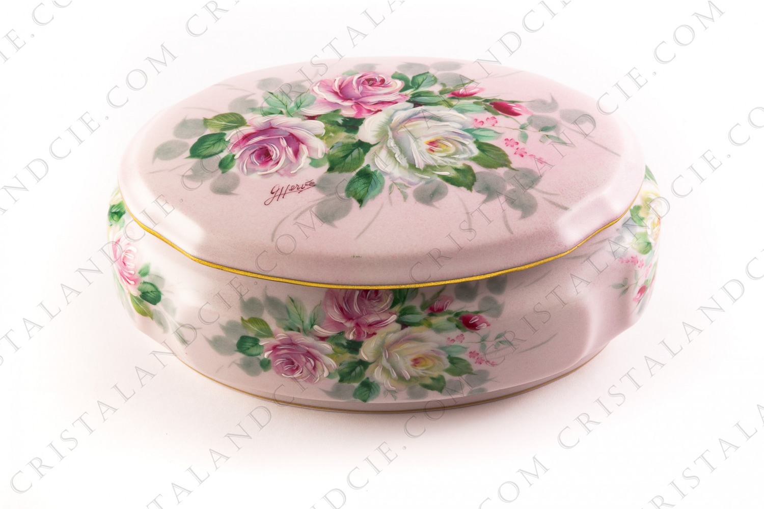 Box in Limoges china decorated with bouquets of roses on a clear pink background, hand-enhanced by the workshop G photo-1