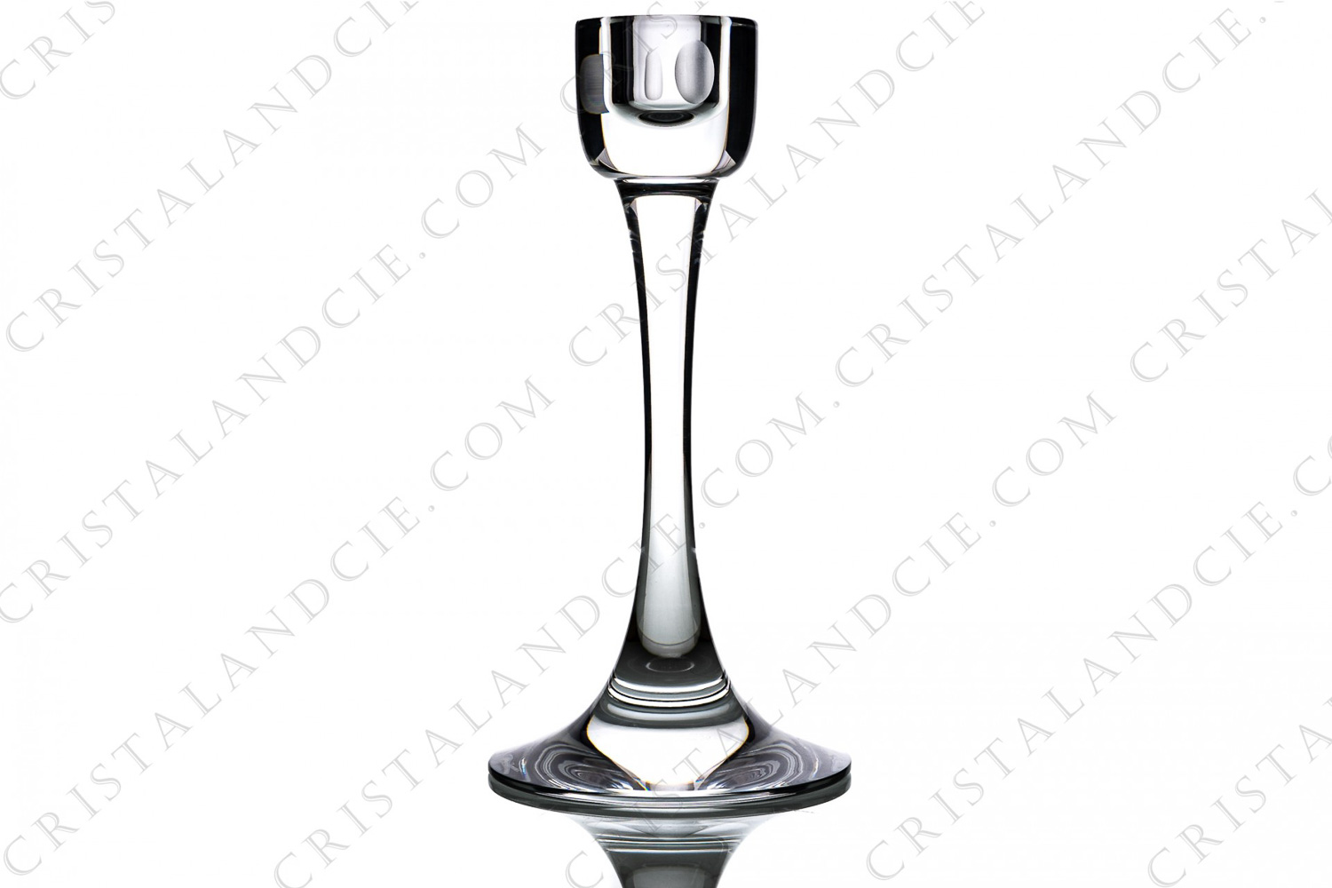 Bougeoir en cristal de Baccarat modèle Tranquility à décor d’ovales et traits taillés et dépolis photo-1