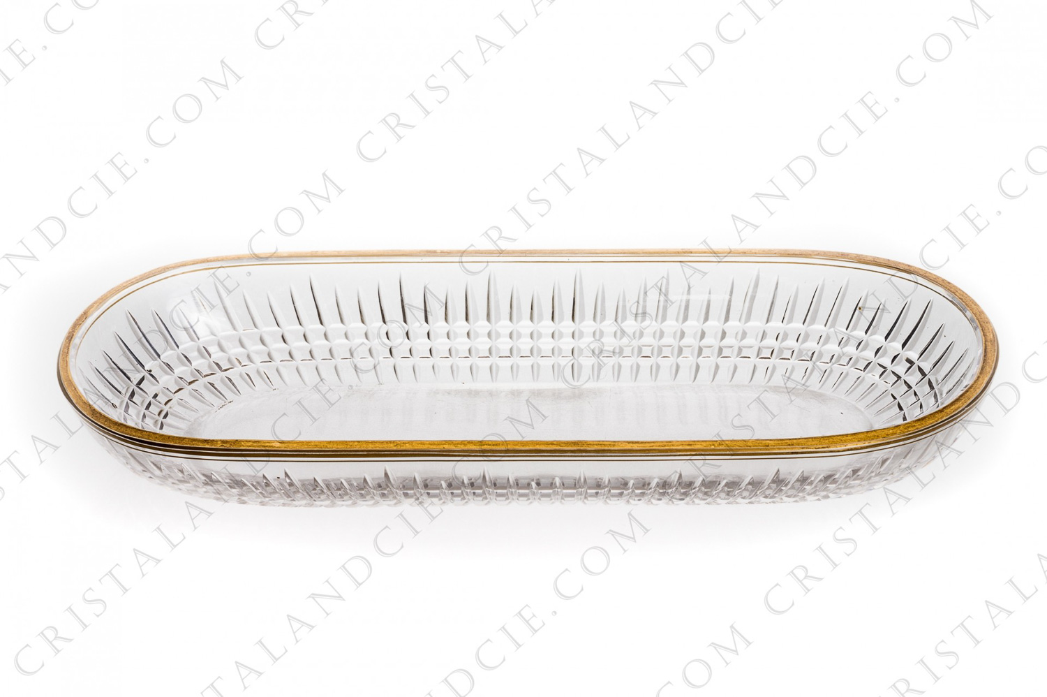 Brossier en cristal de Baccarat modèle Nancy or présentant un important décor taillé et un filet or photo-1