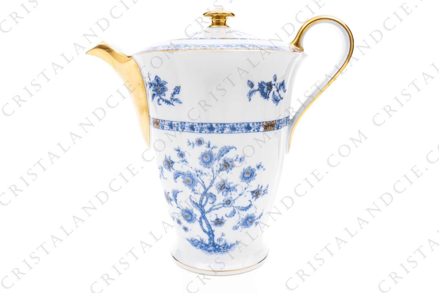 Cafetière en porcelaine de Limoges de la maison Haviland modèle Arbre bleu forme Lutèce orné d un arbre fleuri pourpre et jaune en son centre, de frises végétales et d un liseré or photo-1