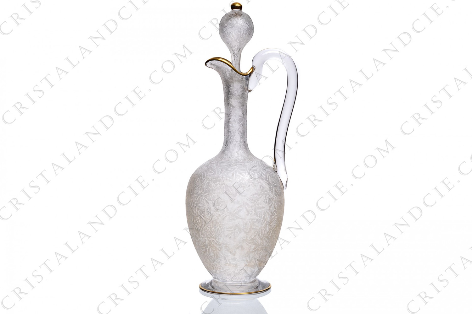 Art Nouveau decanter in crystal by Baccarat decorated with a background engraved with the acid with leaves and gold stripes photo-1