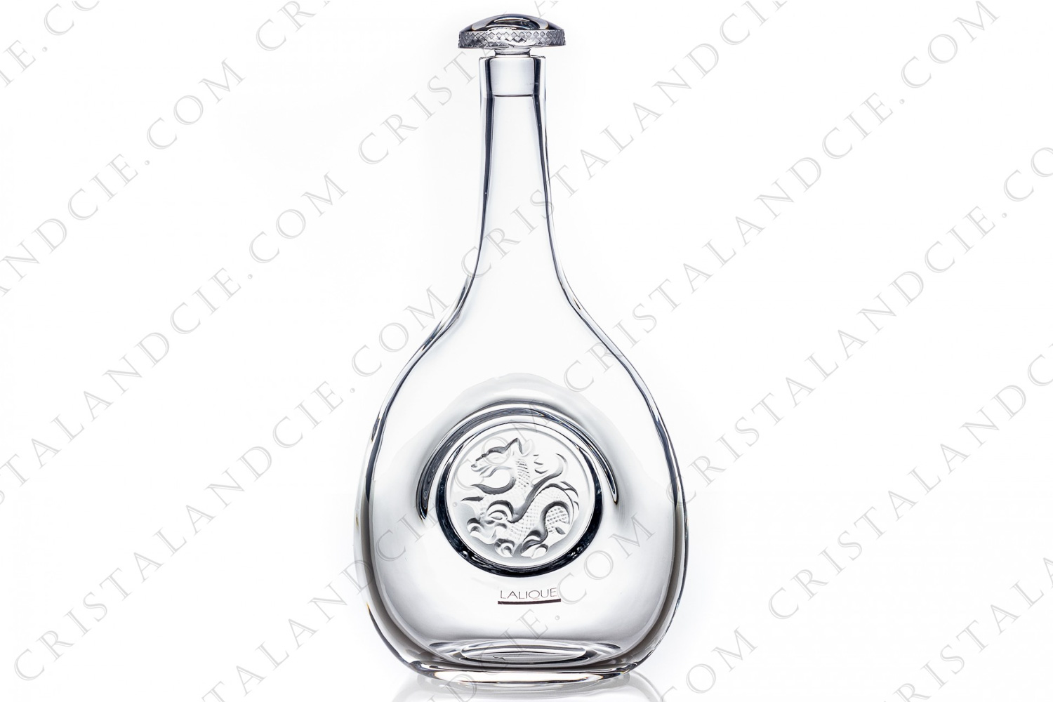 Carafe plate en cristal de Lalique ornée d un médaillon présentant un dragon sur la panse photo-1