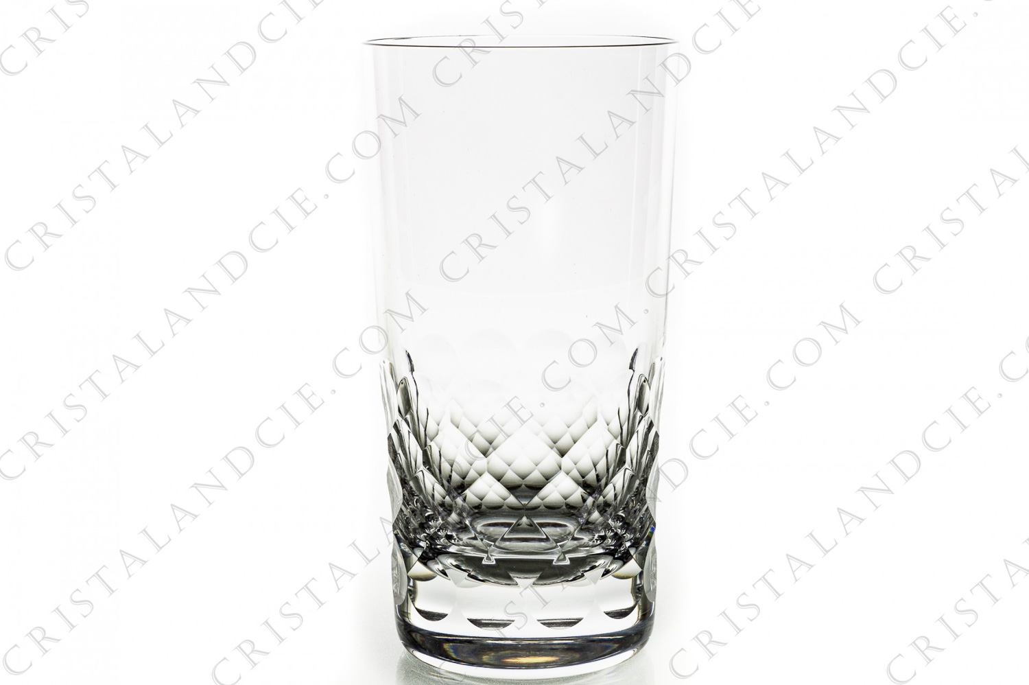 Chope en cristal de Baccarat modèle Chauny présentant un décor de nid d abeille taillé photo-1