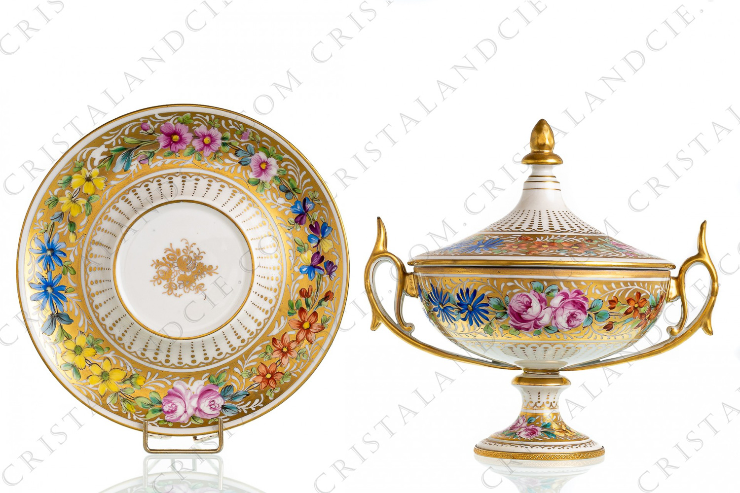 Jam jar in Paris china by Champs Elysee Halga with a rich hand painted pattern of polychrome flowers on a gold background and a frame in brass on the foot photo-1