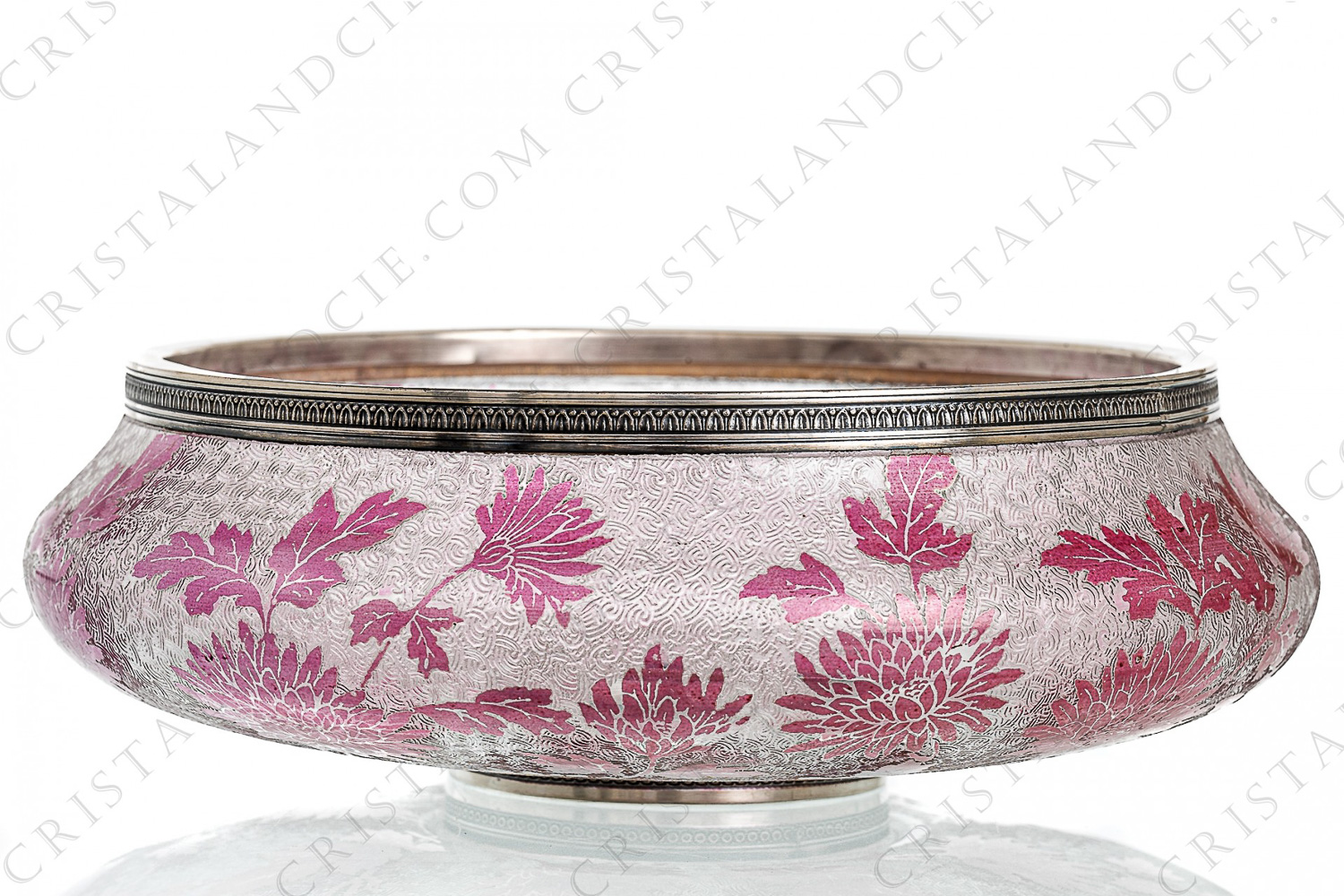Art Nouveau bowl in pink double layer crystal by Saint-Louis with a pattern of pink dahlias unobstructed acid on an acid etched background in clear crystal photo-1