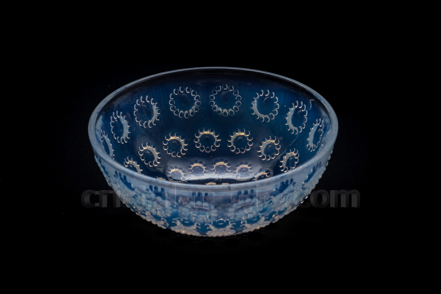 Bowl in molded and opalescent crystal by R photo-1