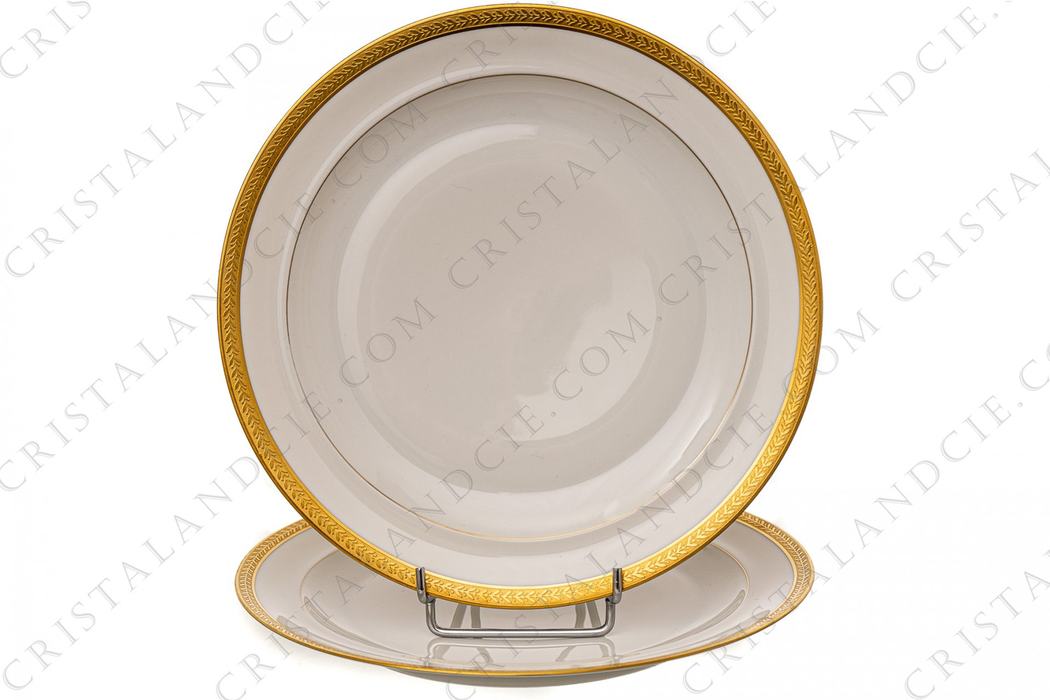 Pair of dinner plates in china of Limoges by Chastanier decorated with a frieze of laurels in gold inlays photo-1