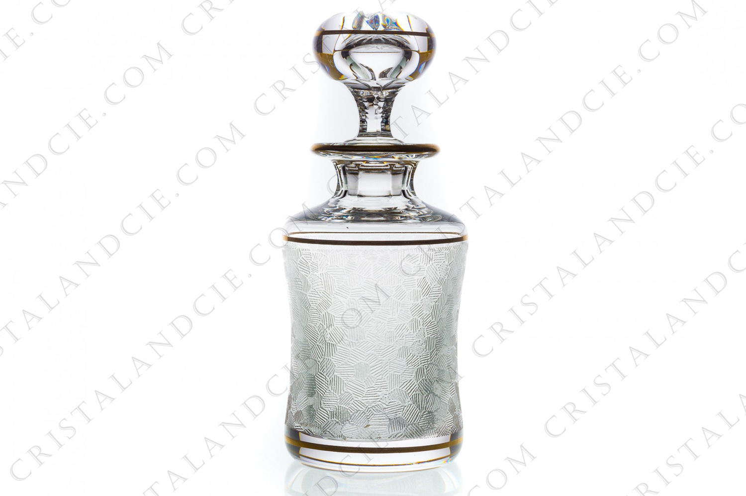 Perfume bottle in crystal by Saint-Louis pattern Mélancolie with an engraved pattern and goldborders photo-1