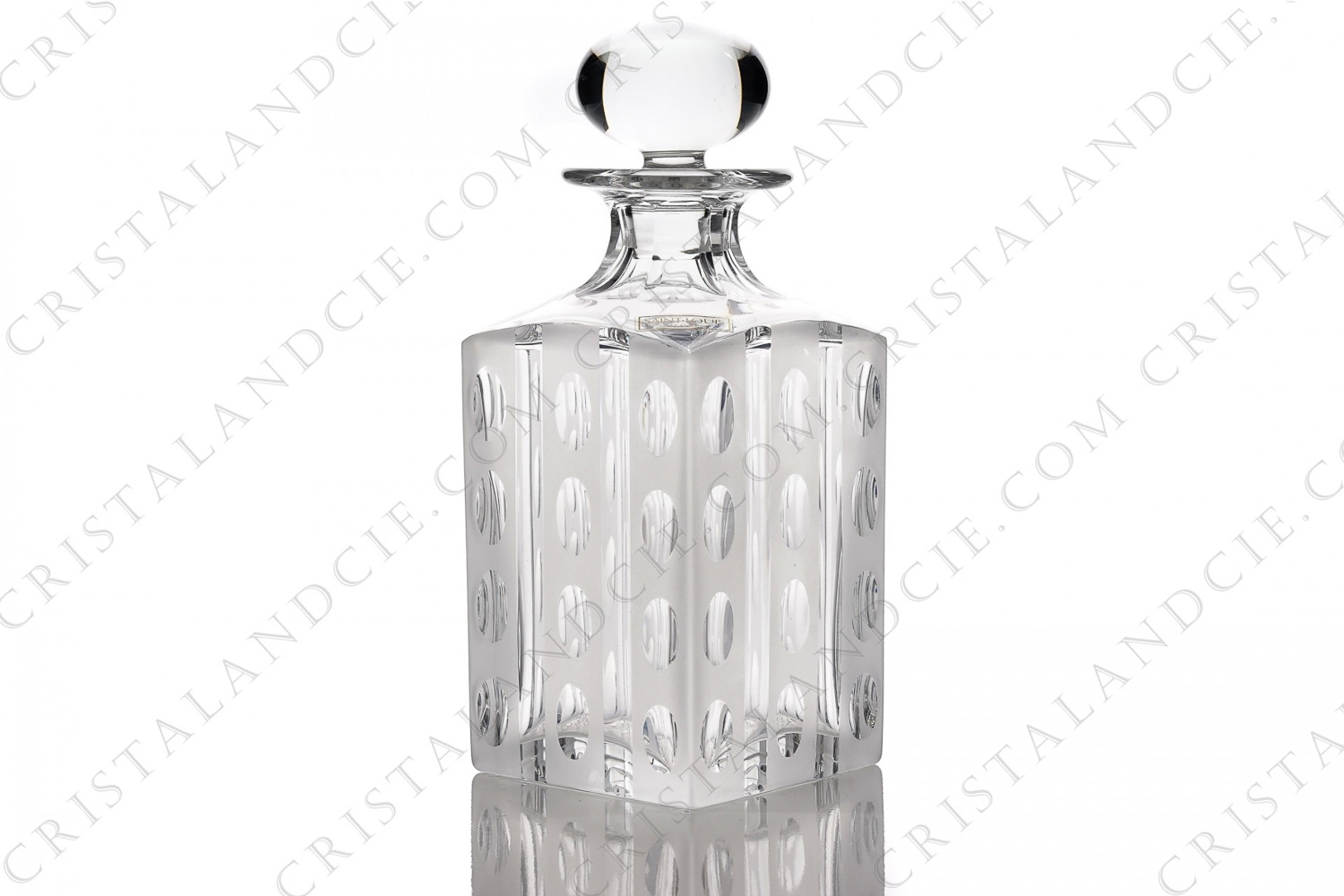 Flacon à Whisky en cristal de Saint-Louis modèle Flocons satinés orné de bandes dépolies ponctuées d ovales taillés photo-1
