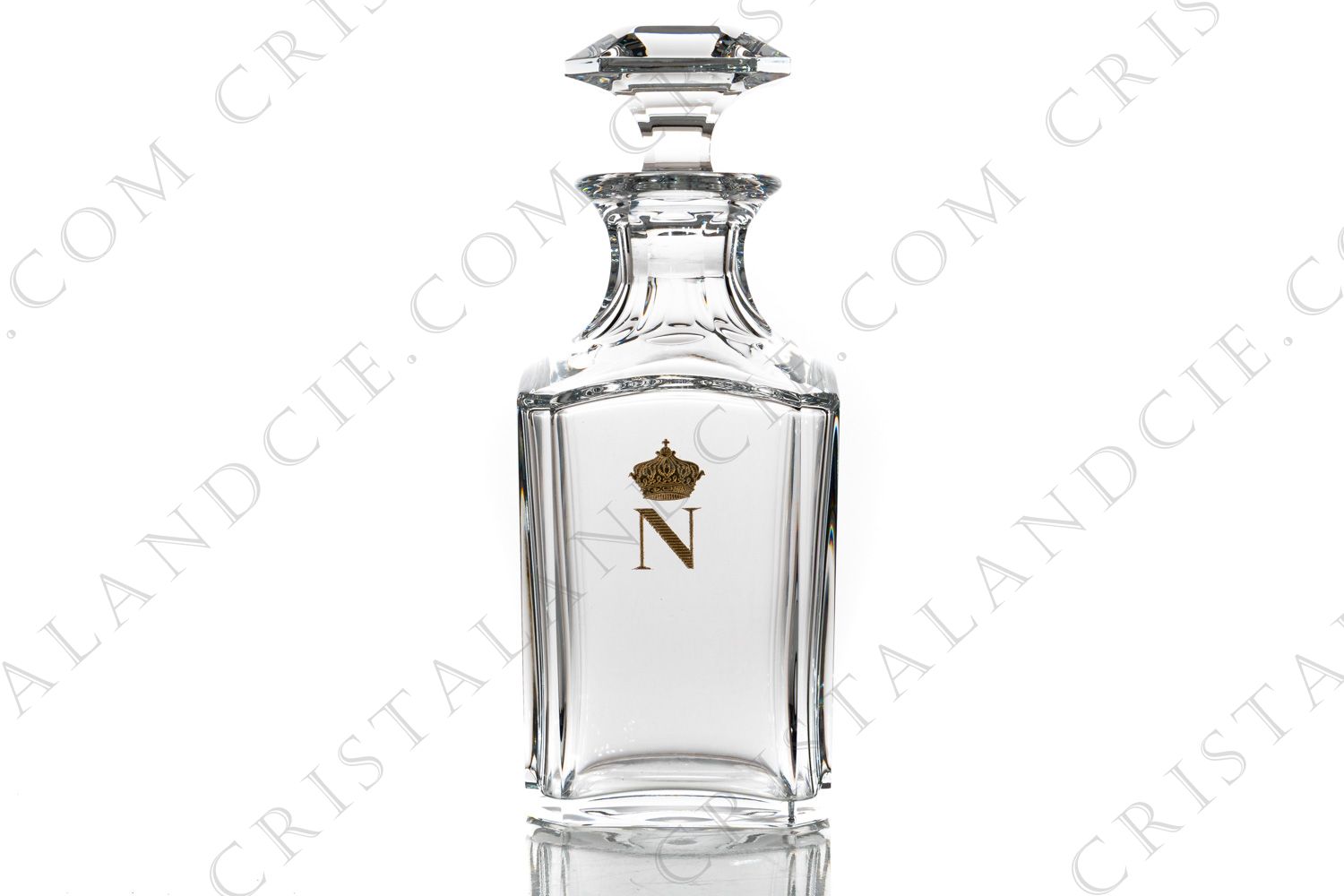 Flacon à Whisky en cristal de Baccarat modèle Perfection Napoléon, orné d un "N" couronné en inscrustations or photo-1