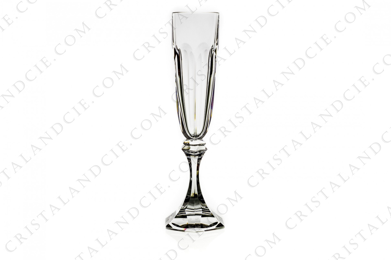 Champagne flute in crystal by Saint-Louis pattern Chambord with the parison is decorated with flatcuts photo-1