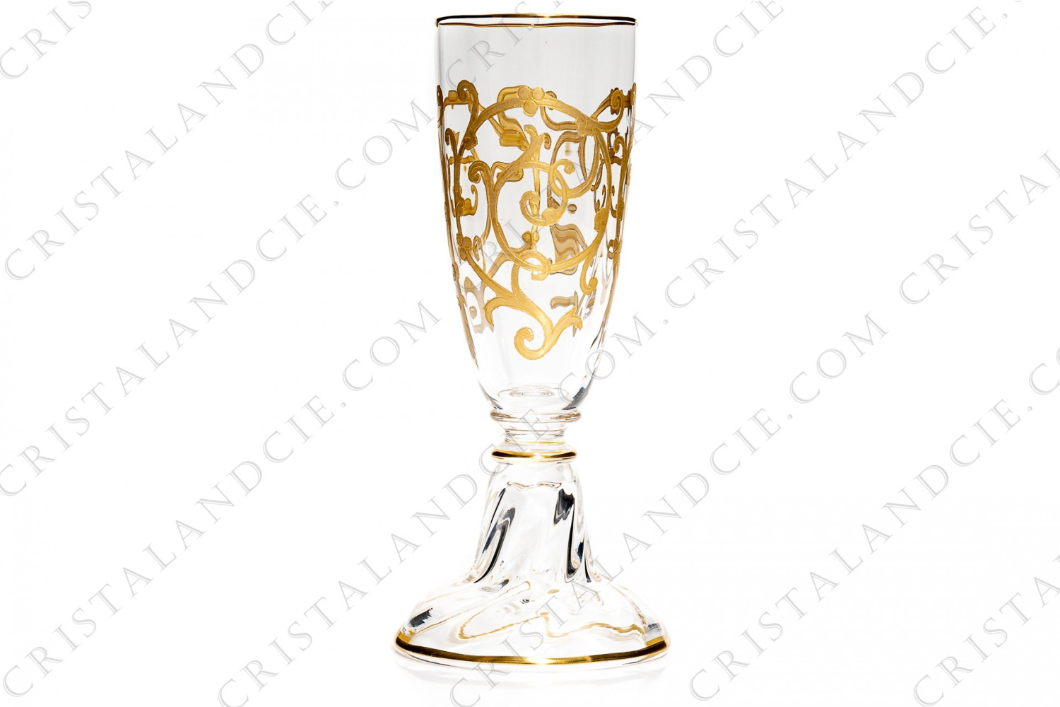 Flûte à Champagne en cristal de Saint-Louis modèle Cluny, inspiré d une ancienne forme vénitienne, muni d un pied creux, orné de côtes vénitiennes et d arabesques en incrustations or photo-1
