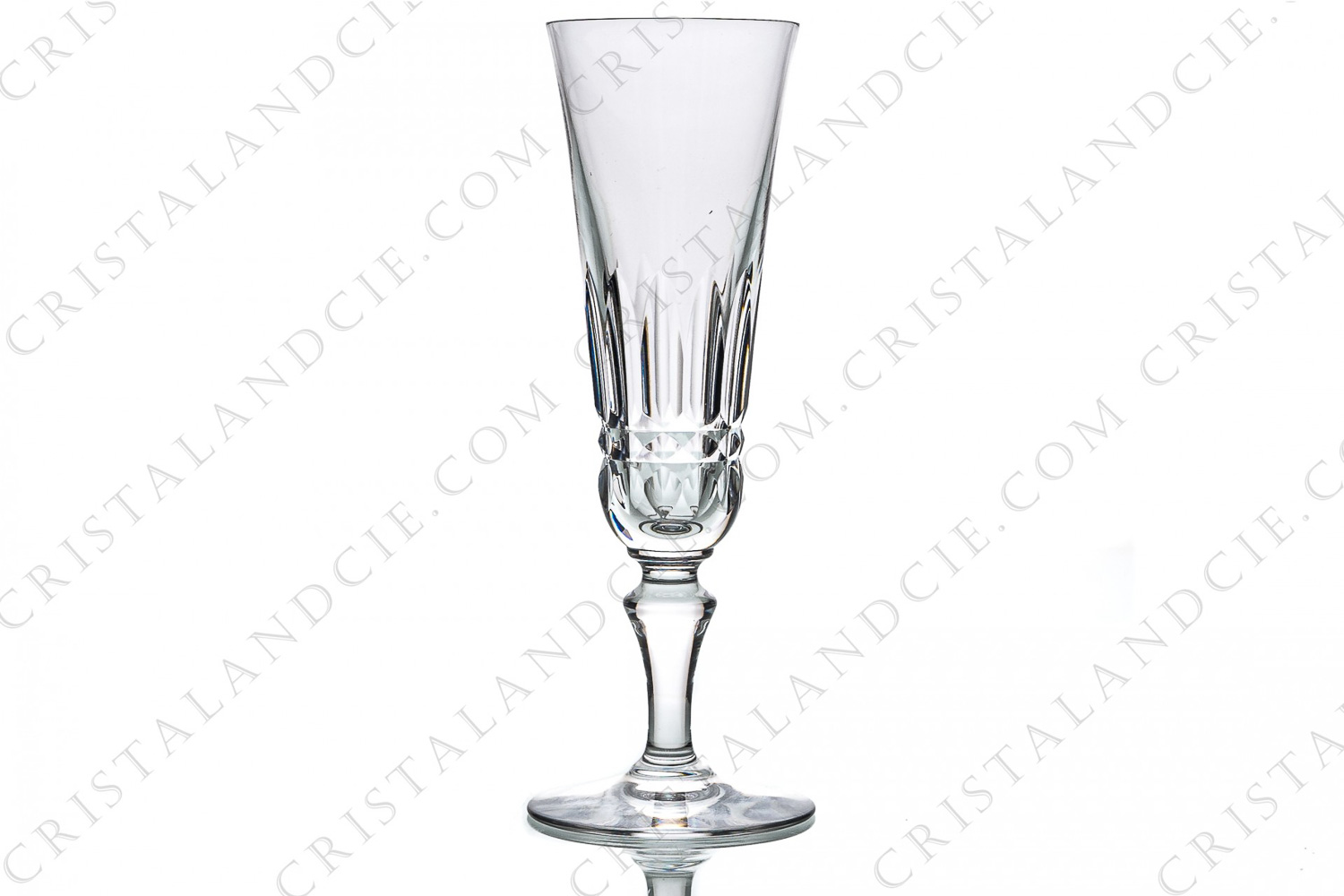 Flûte à Champagne en cristal de Baccarat modèle Piccadilly à décor taillé photo-1