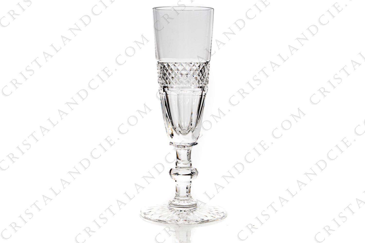 Champagne flute in crystal by Saint-Louis pattern Trianon which the gob is decorated with a Diamond tips frieze, stem with a ring photo-1