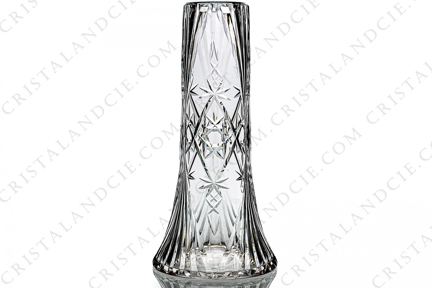 Towering shape cylindrical vase in crystal by Baccarat decorated with cut bevels and stars photo-1