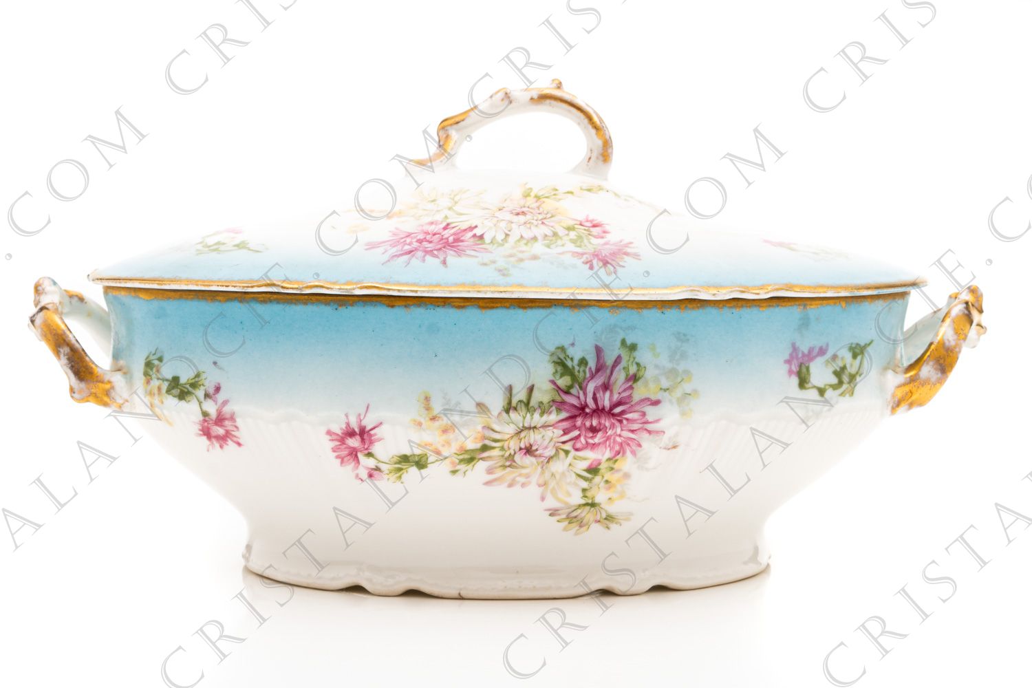 Covered vegetable in Limoges china by Sigismond Maas, decorated with pink and white chrysanthemums on a sky blue background and with gold borders photo-1