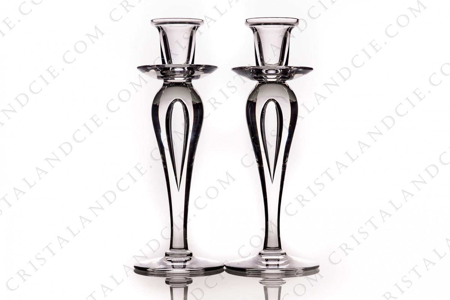 Pair of candlesticks in crystal by Saint-Louis pattern Sirius with an air bubble in the stem photo-1