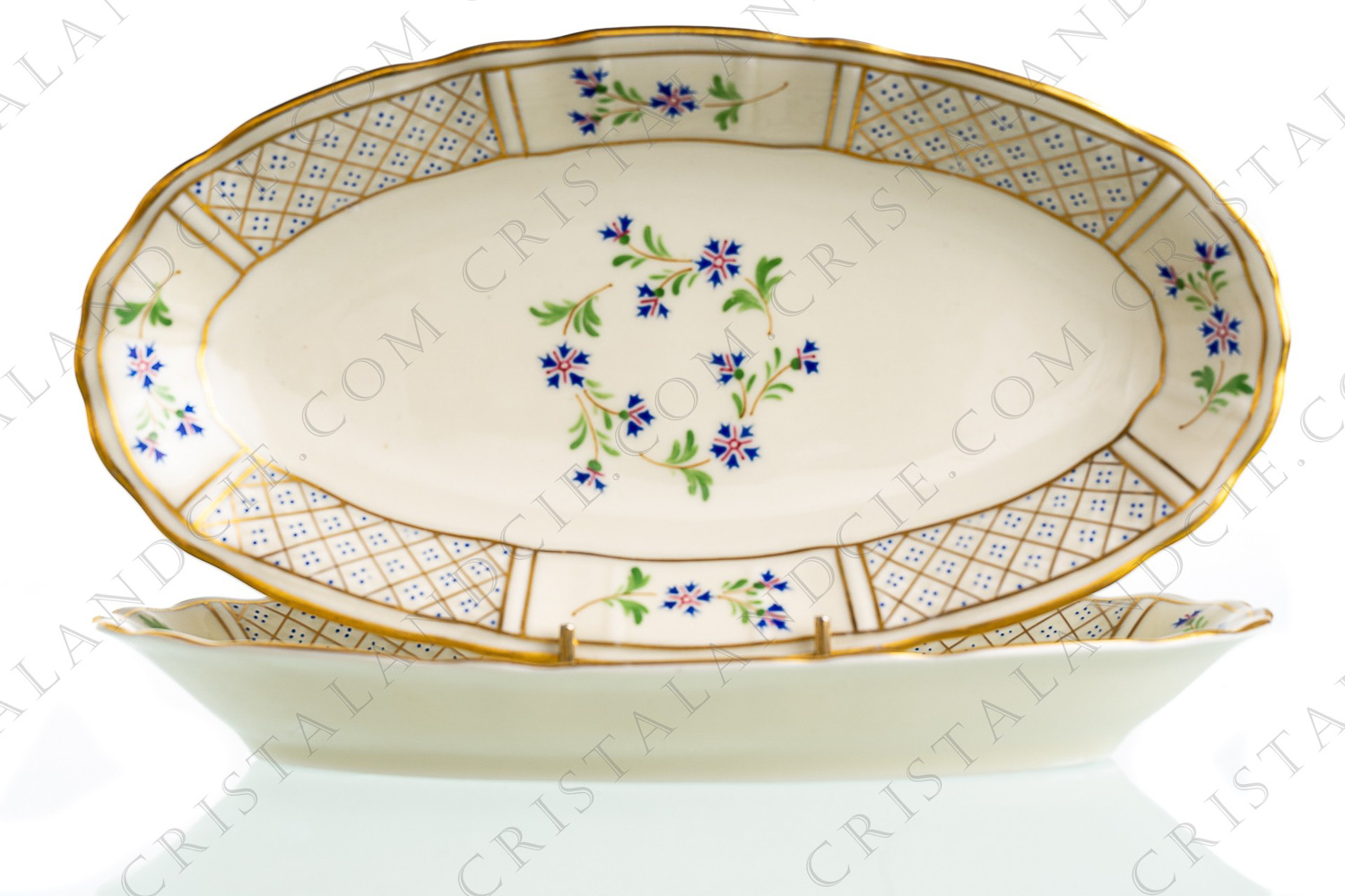 Pair of relish dishes in Limoges china by Bernardaud decorated with beards and gold borders photo-1