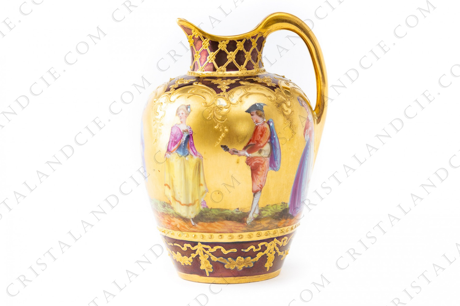 Small pot in Dresden china decorated with hand enameled characters on a gold backgroung by Richard Klemm photo-1