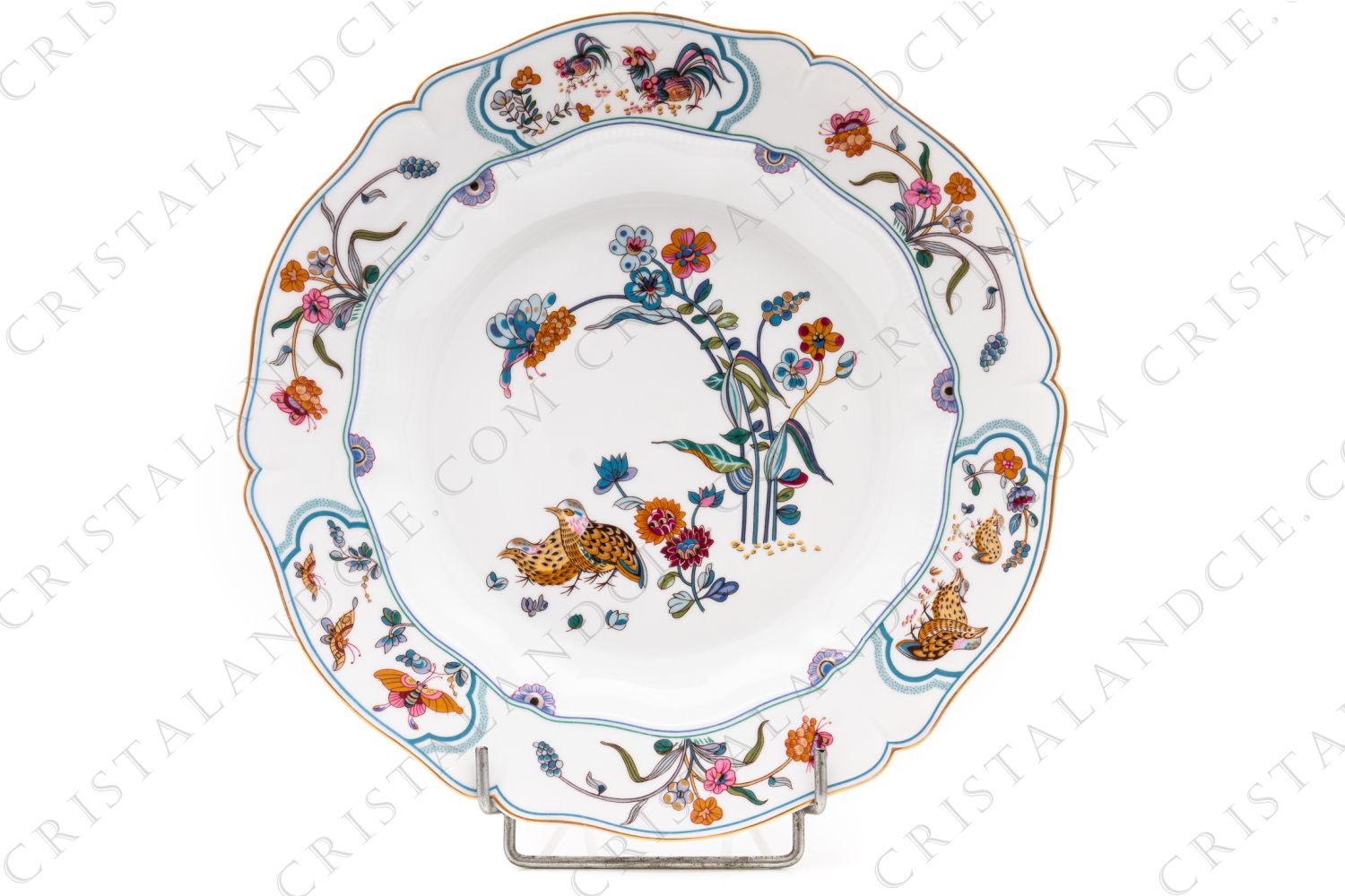 Round deep dish in Limoges china by Haviland pattern Golden Quails decorated with couples of quails and roosters, with butterflies and polychromes flowers enhanced with gold photo-1
