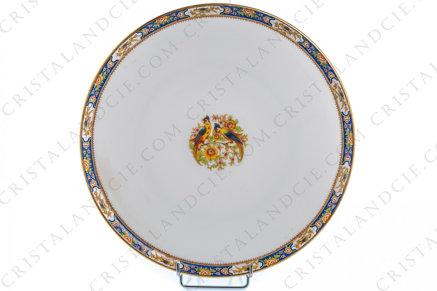 Plat à tarte en porcelaine de Limoges orné d un couple de perroquets polychrome sur des branchages fleuris photo-1