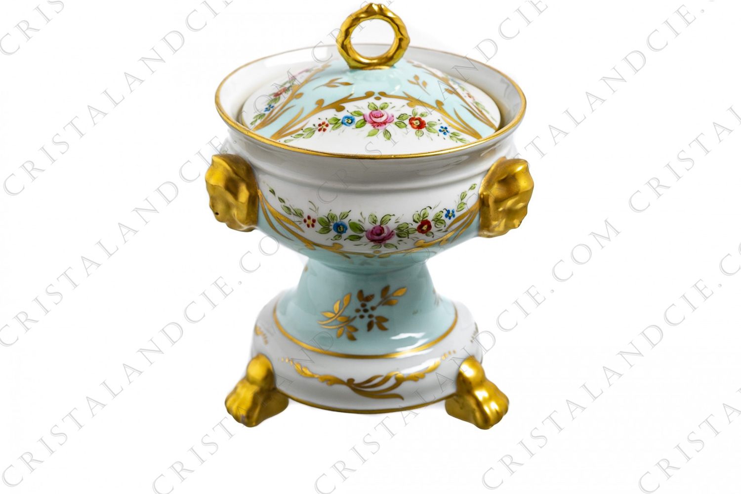 Pot couvert en porcelaine de Limoges présentant un décor de fleurs polychromes et or peint à la main sur fond bleu clair photo-1
