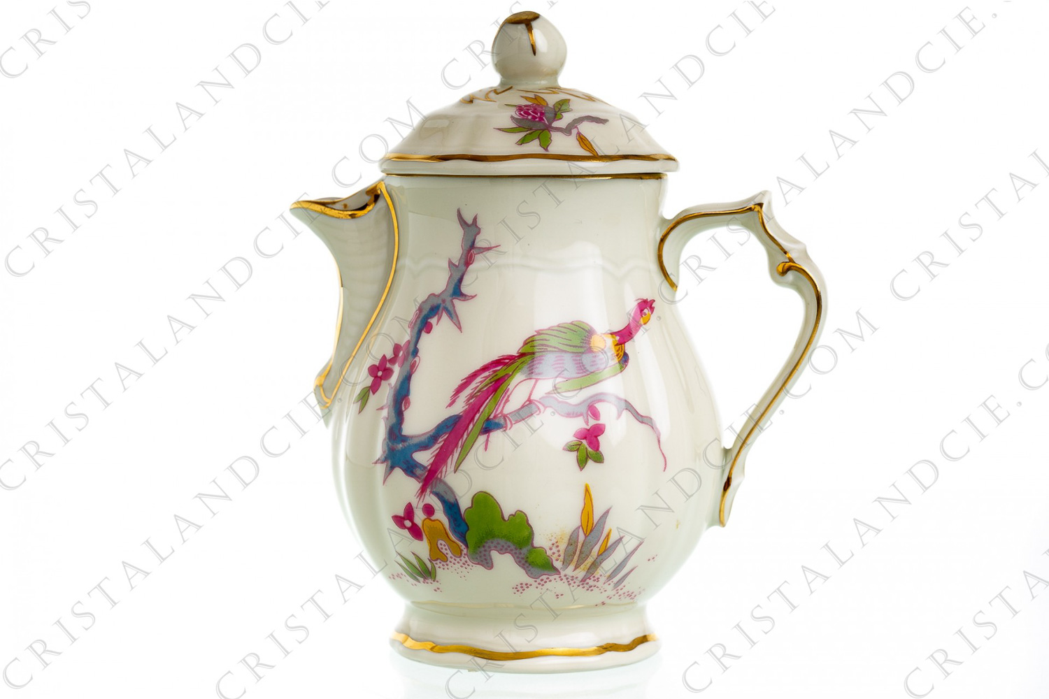 Pot à lait en porcelaine de Limoges de la maison Bernardaud modèle Chantilly à décor polychrome japonisant de fleurs et d oiseaux de paradis photo-1