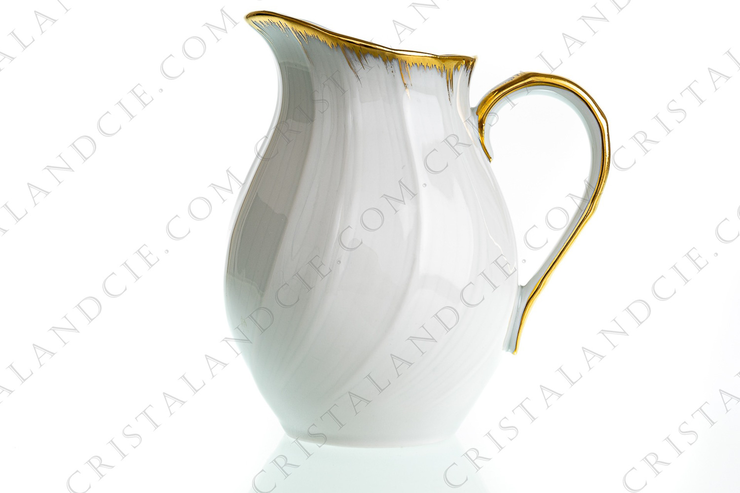 Creamer in Limoges china by Bernardaud pattern Neuilly shape Palme decorated with gold borders photo-1