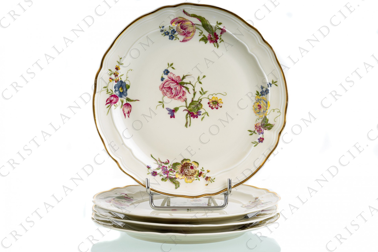 Set of four dessert plates in china of Limoges by Bernardaud shape Régence decorated with polychromes flowers photo-1