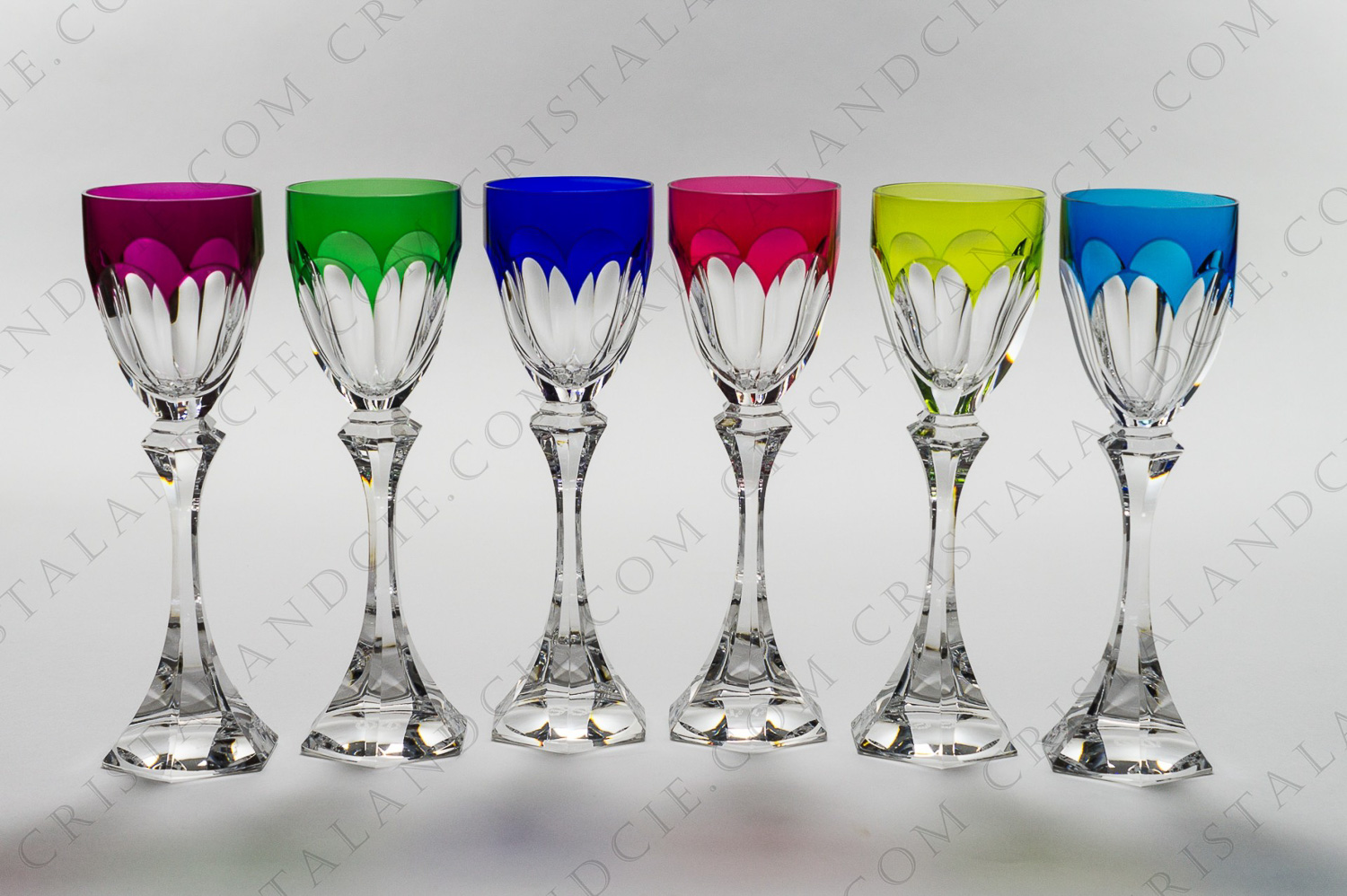 Série de six verres à vin du Rhin roemers en cristal double couches de Saint-Louis modèle Chambord dont la panse est ornée de côtes plates photo-1