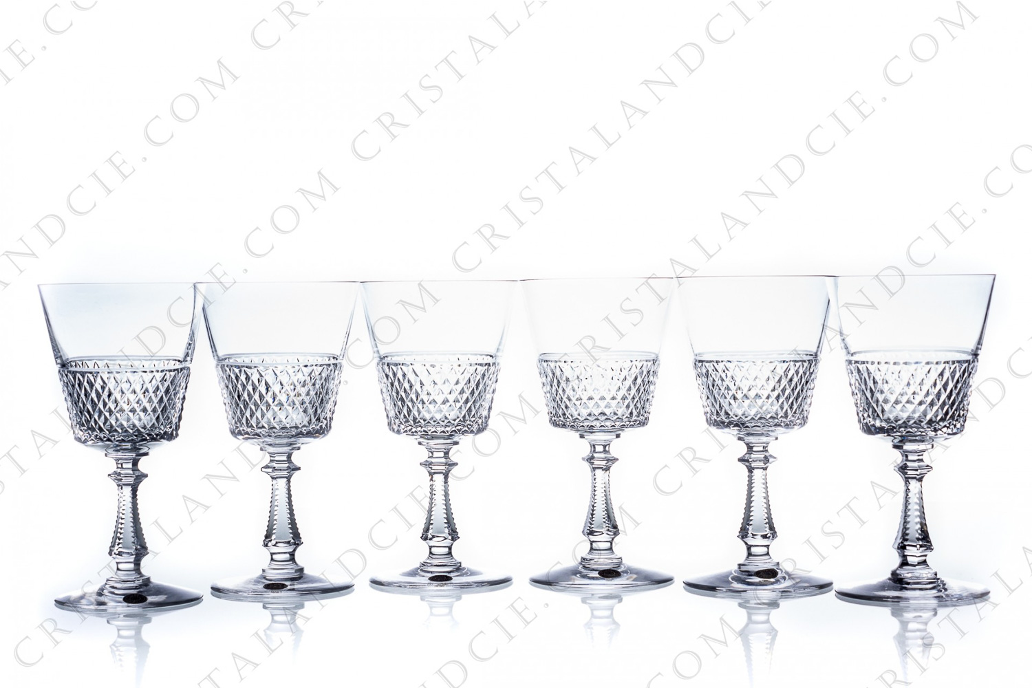 Set of six wine glasses in crystal by Val Saint-Lambert pattern Heidelberg diamond cut with a cut pattern photo-1