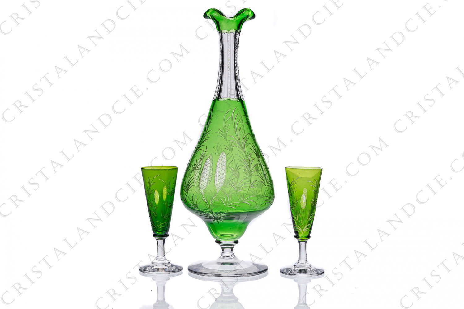 Cordial set in green double layer crystal by Saint-Louis with an engraved pattern of pine tree and pine cones photo-1