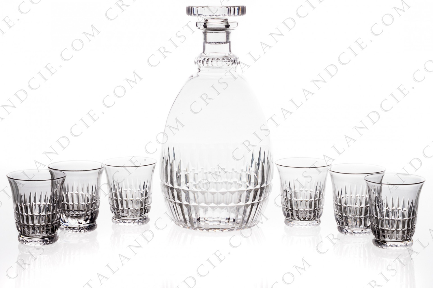 Service à porto en cristal de Daum présentant un décor gravé photo-1