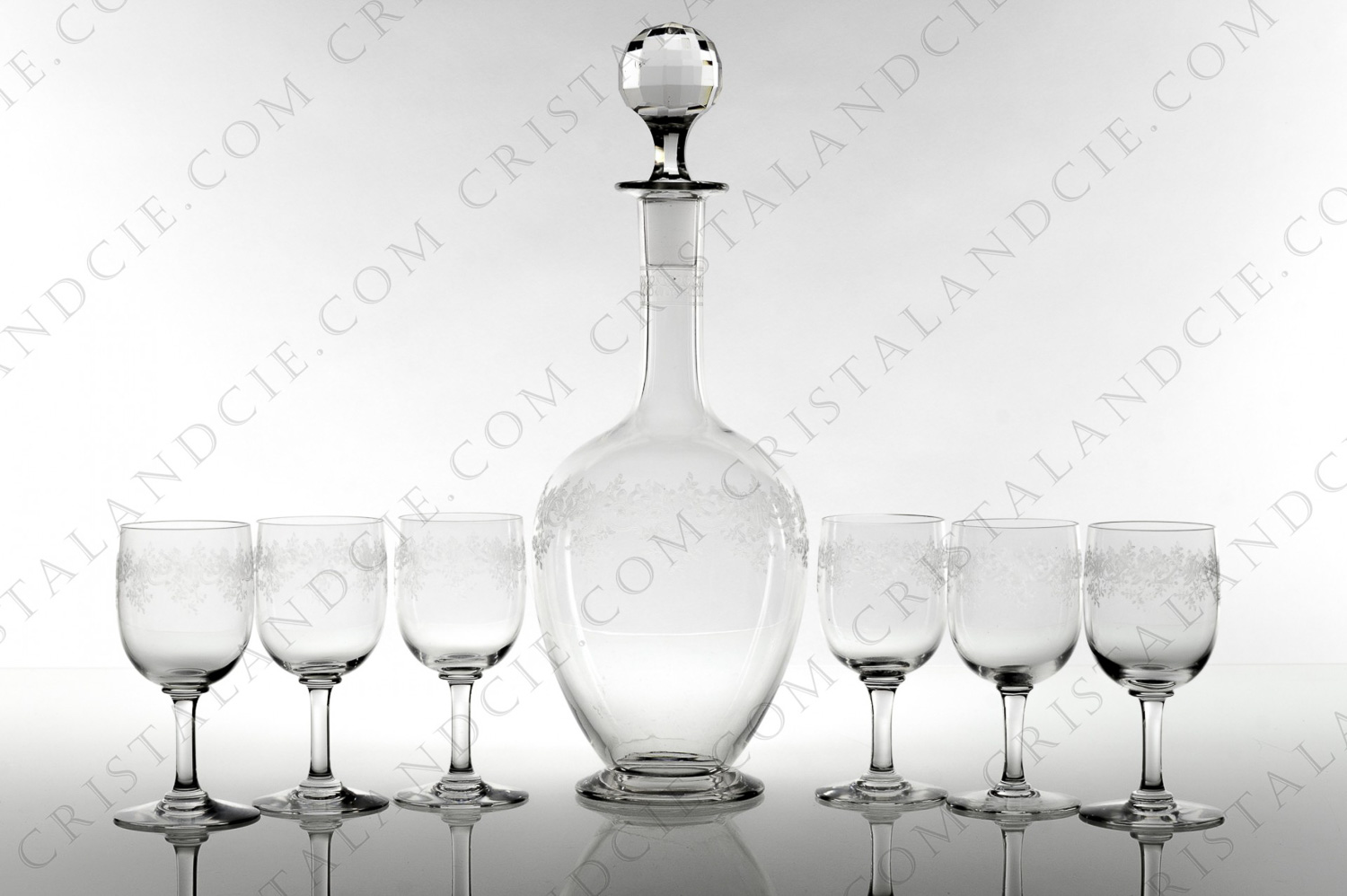 Sherry set in crystal by Baccarat pattern Sévigné with a engraved pattern of arabesques photo-1