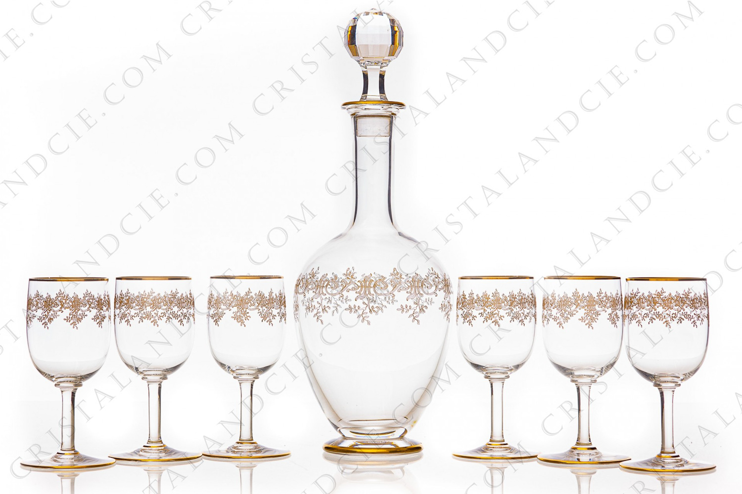 Wine set in crystal by Baccarat pattern Recamier with a gold inlays engraved pattern of arabesques photo-1