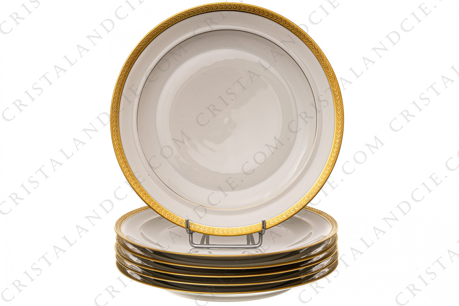 Série de six assiettes plates en porcelaine de Limoges de la maison Chastagner ornées d une frises de lauriers en incrustations or photo-1