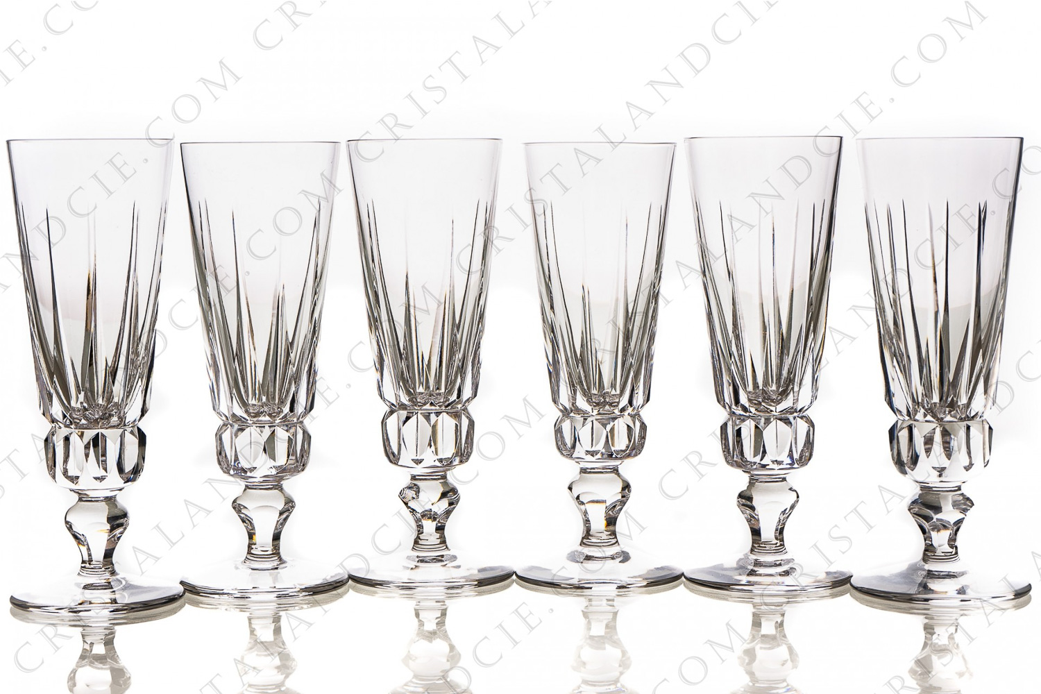Set of six Champagne flutes in crystal by Saint-Louis pattern Guernesey with a cut pattern on the parison photo-1