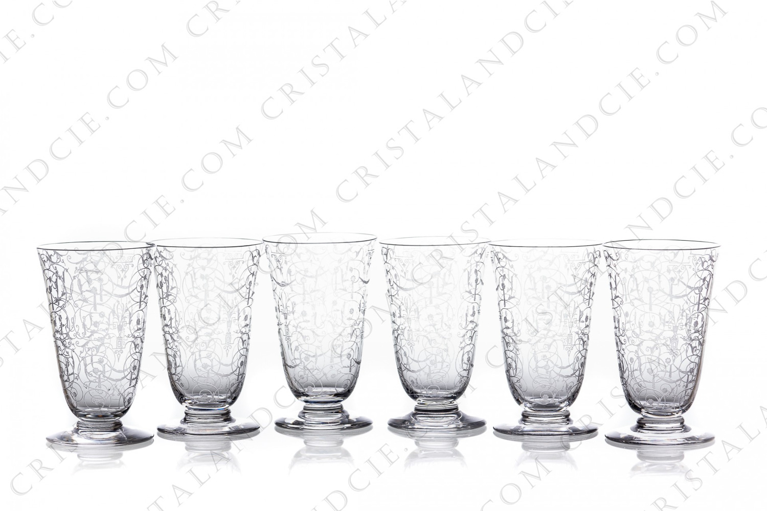 Set of six Champagne flutes in crystal by Baccarat pattern Michelangelo with an important engraved pattern photo-1