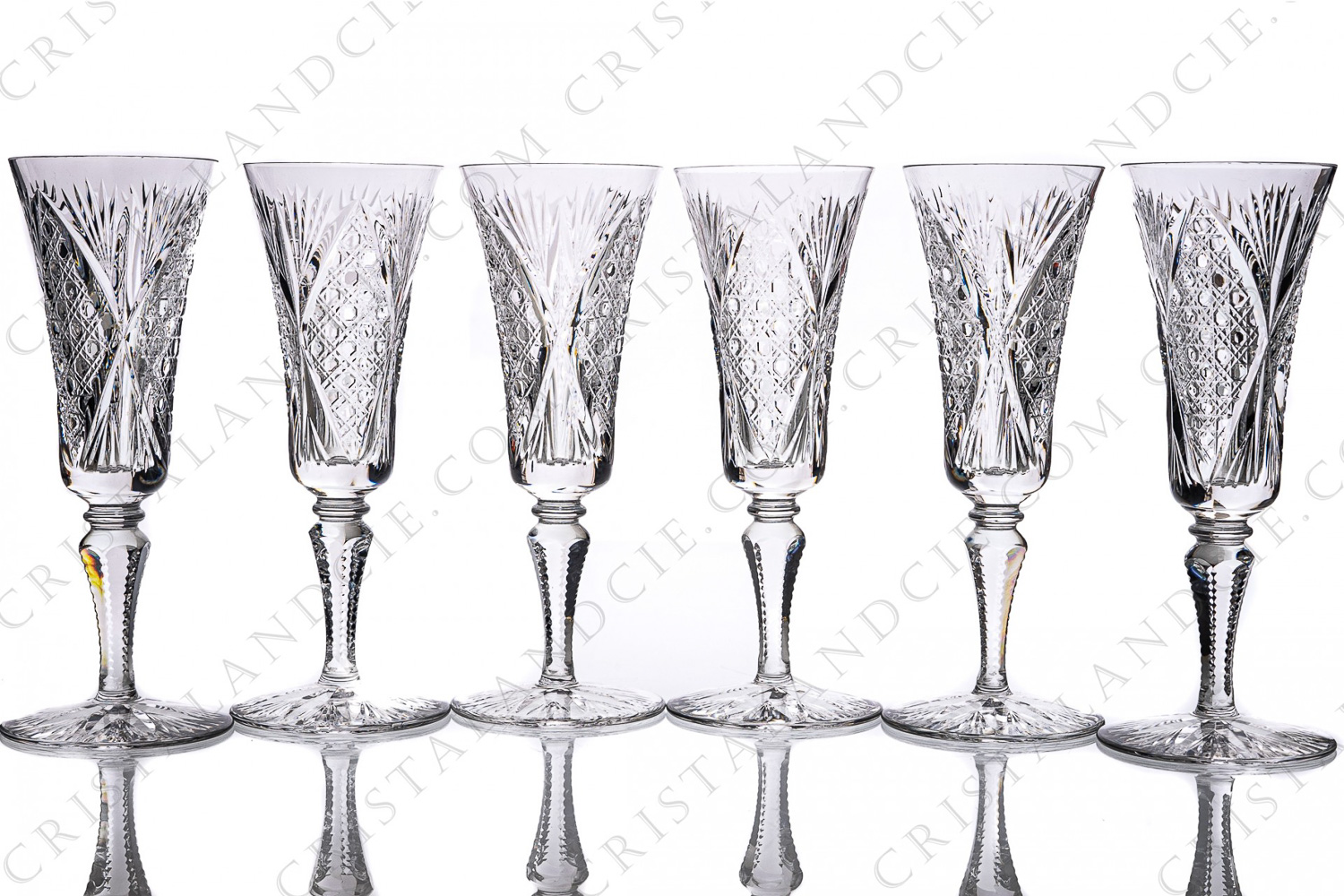 Set of six Champagne flutes in crystal by Saint-Louis pattern Vologne with an important cut pattern photo-1