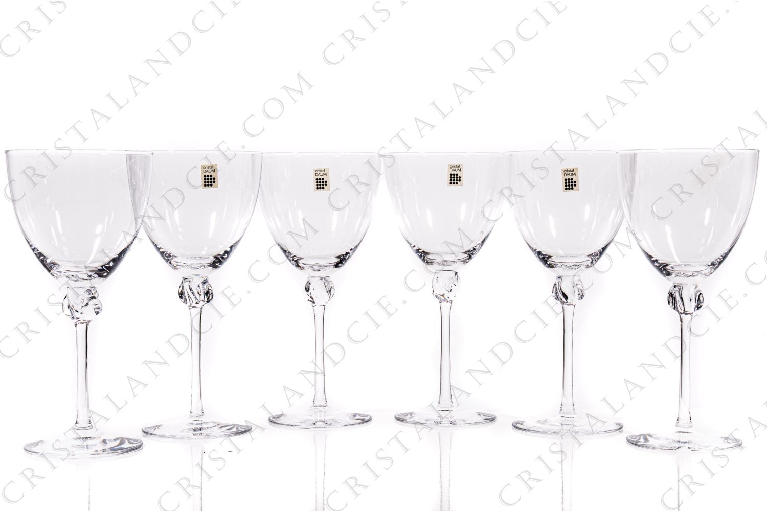 Série de six verres à eau n°2 en cristal de Daum modèle Boléro présentant une bague torsadée sur la jambe photo-1