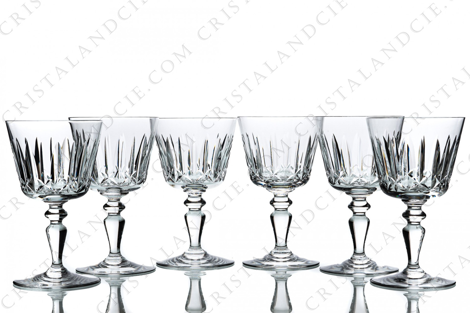 Set of six water glasses n°2 in crystal by Baccarat pattern Ile de France with a cut pattern on the gob photo-1