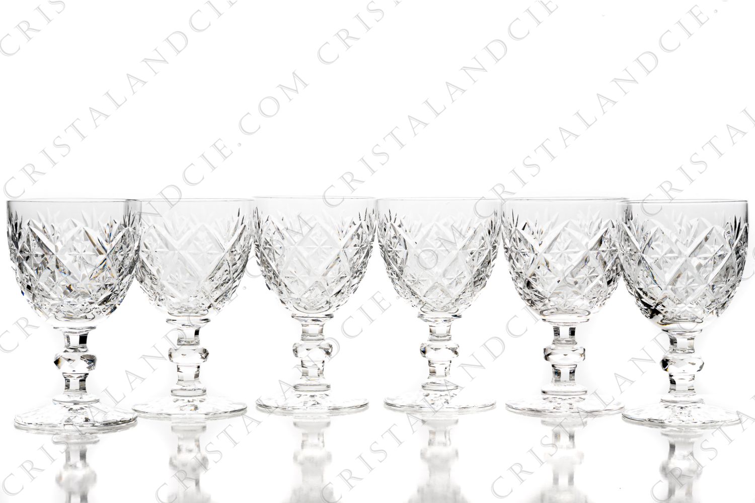 Set of six water glasses n°2 in crystal by Saint-Louis pattern Versailles with an important cut pattern photo-1