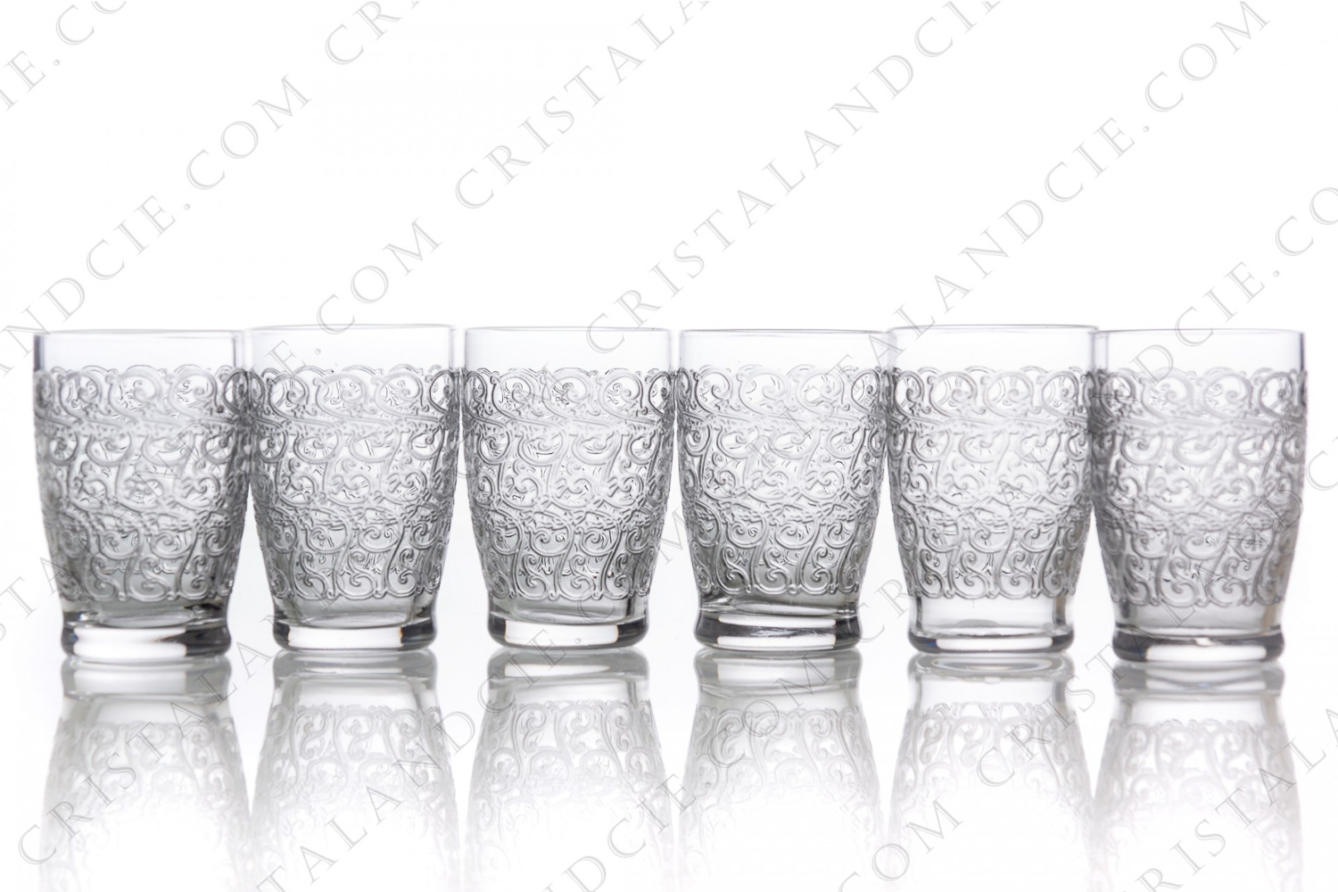 Set of six cordial glasses in crystal by Baccarat pattern Gouvieux ( engraved Rohan) with an important engraved pattern photo-1