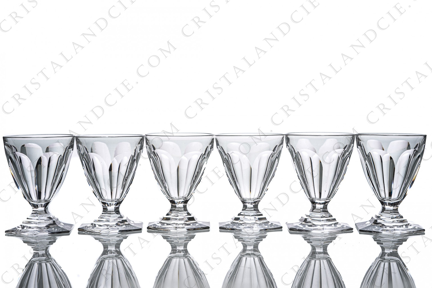 Set of six wine glasses n°4 in crystal by Baccarat pattern Bourbon decorated with flat cuts, hexagonal foot photo-1