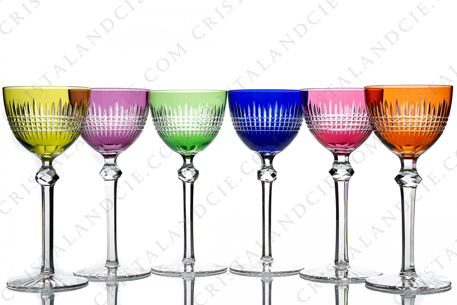 Série de six verres à vin du Rhin, roemers en cristal double couches de Baccarat modèle Dombasle, présentant la taille du modèle Nancy sur la paraison photo-1