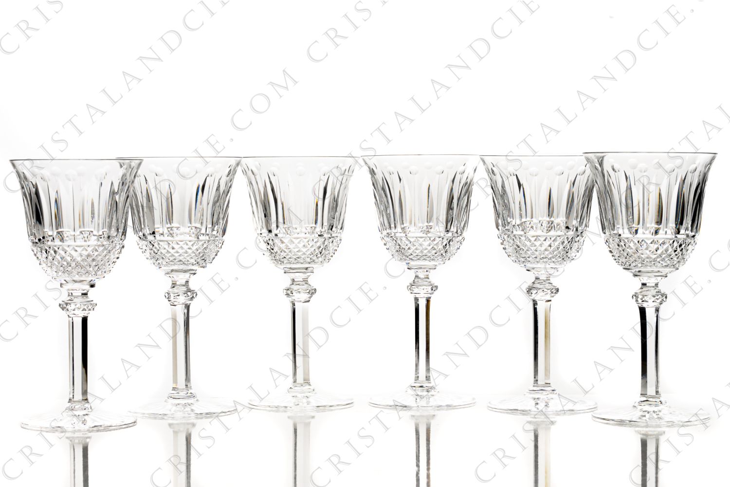 Set of six red wine glasses n°3 in crystal by Saint-Louis pattern Tommy with an important cut pattern photo-1